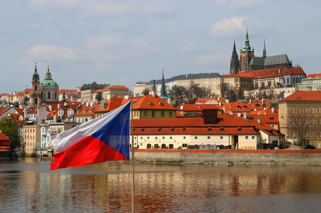 Czech presidential elections: the oligarch or the&nbsp;general?