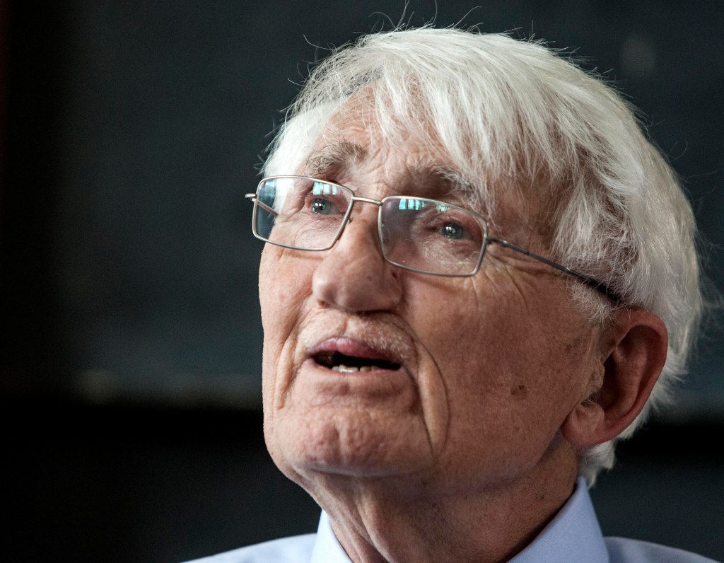 Habermas on Moral Learning. A&nbsp;Tribute